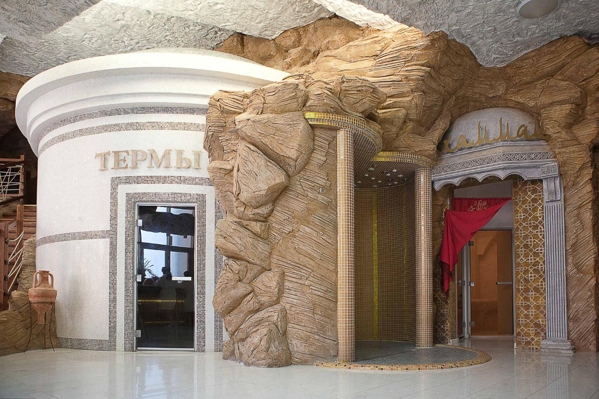 Ark Palace & 4* Odessa